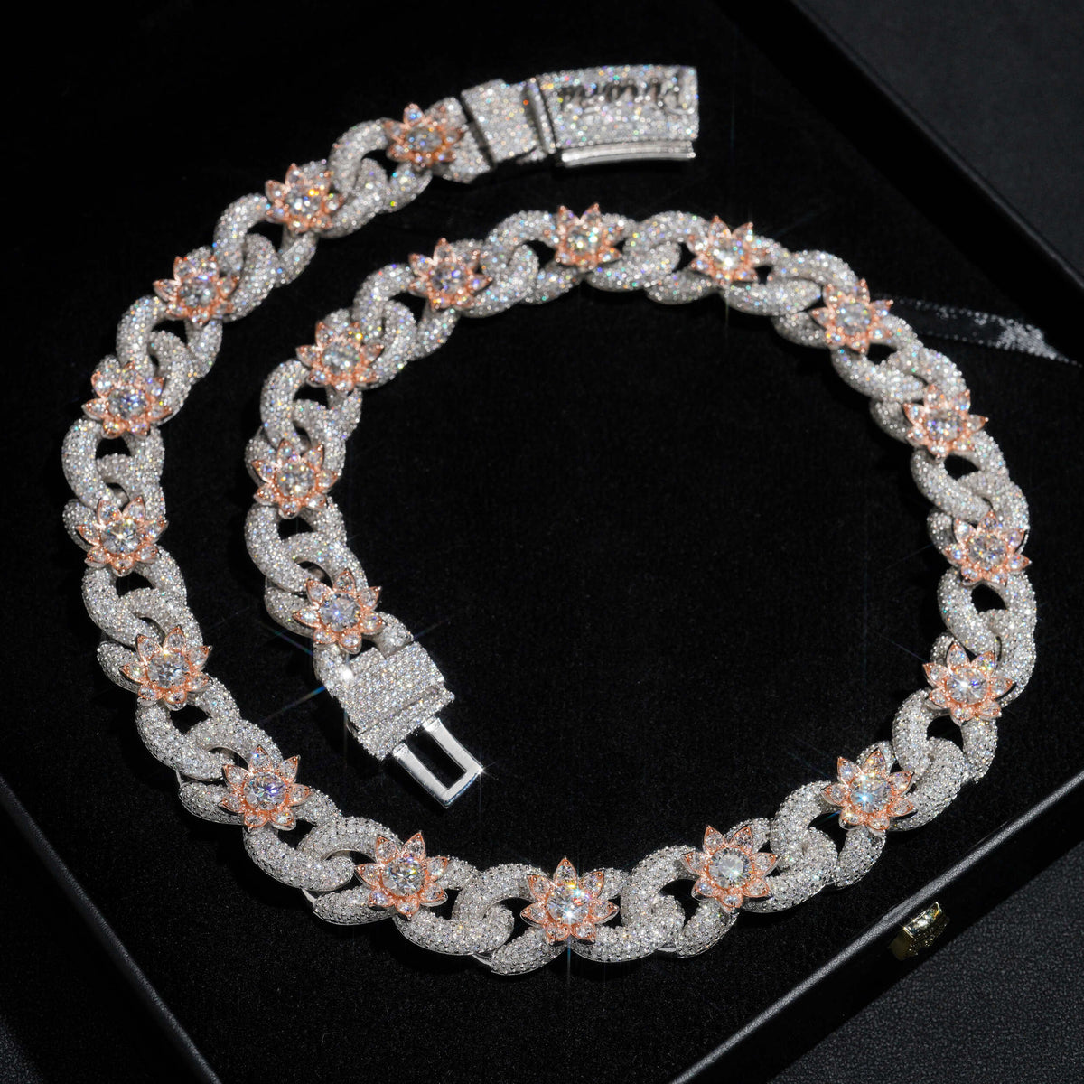 18MM VVS Diamond Flower Cuban Chain